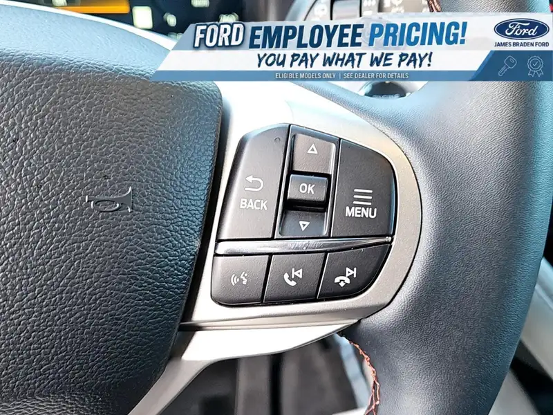 2027 Ford Explorer Active, šedá, 54 km, dovoz Kanada — foto 11 z 12