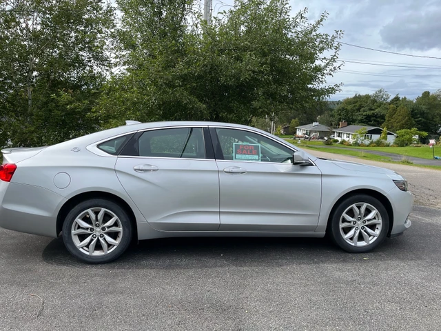 2018 Buick Impala, 67 800 km, dovoz Kanada — foto 2 z 3