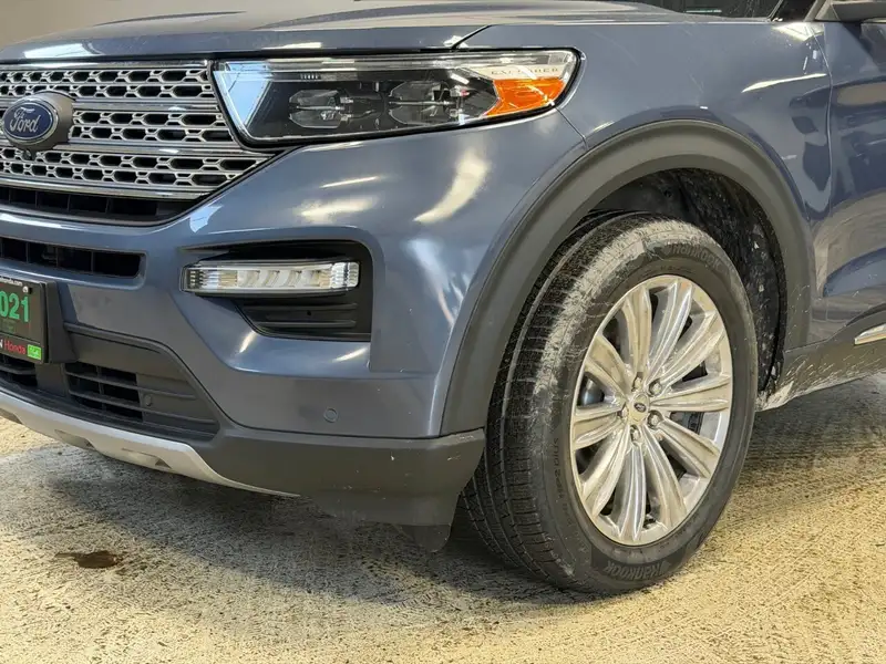 2021 Ford Explorer, modrá, 91 010 km, dovoz Kanada — foto 6 z 12