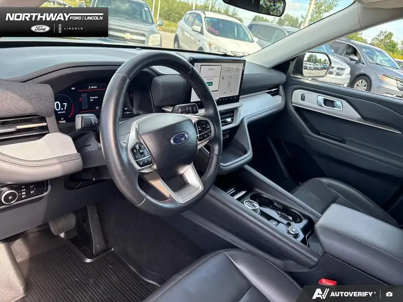 2025 Ford Explorer Active, černá, 53 782 km, dovoz Kanada — foto 12 z 12