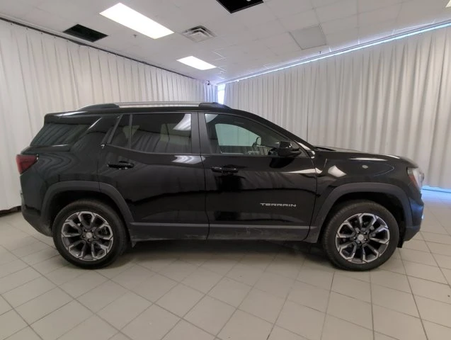 2026 GMC Terrain AWD Elevation, černá, 41 937 km, dovoz Kanada — foto 9 z 20