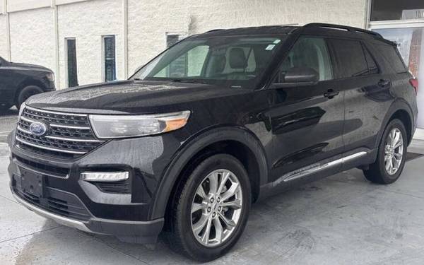 2022 Ford, dovoz USA — foto 2 z 12