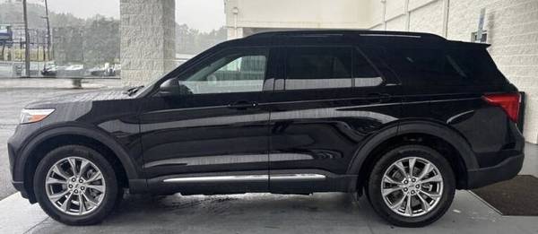 2022 Ford, dovoz USA — foto 4 z 12