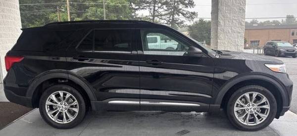 2022 Ford, dovoz USA — foto 5 z 12