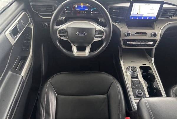 2022 Ford, dovoz USA — foto 7 z 12