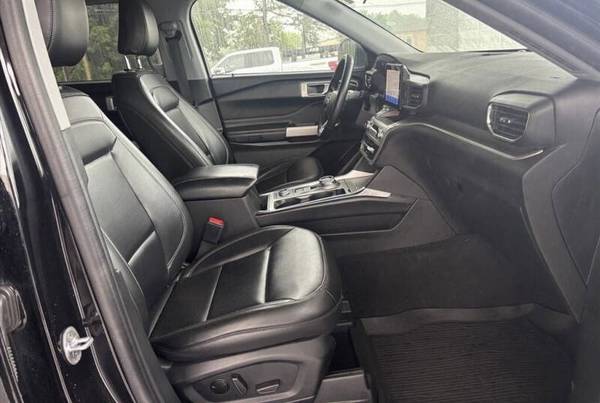 2022 Ford, dovoz USA — foto 8 z 12