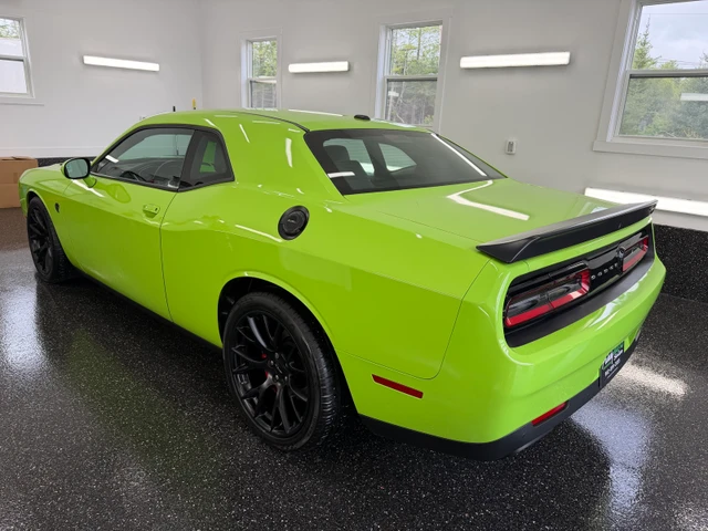 2015 Dodge Challenger, zelená, 79 000 km, dovoz Kanada — foto 2 z 5