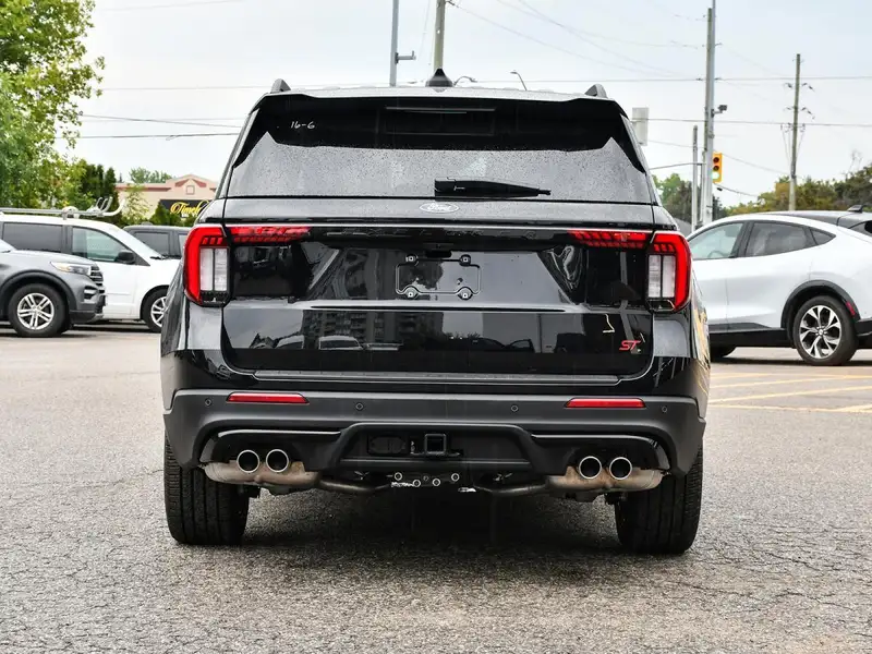 2027 Ford Explorer ST, černá, 0 km, dovoz Kanada — foto 9 z 12