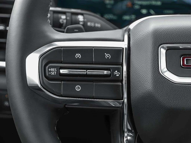 2027 GMC Terrain Elevation, bílá, dovoz Kanada — foto 15 z 20