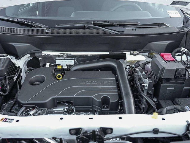 2027 GMC Terrain Elevation, bílá, dovoz Kanada — foto 6 z 20