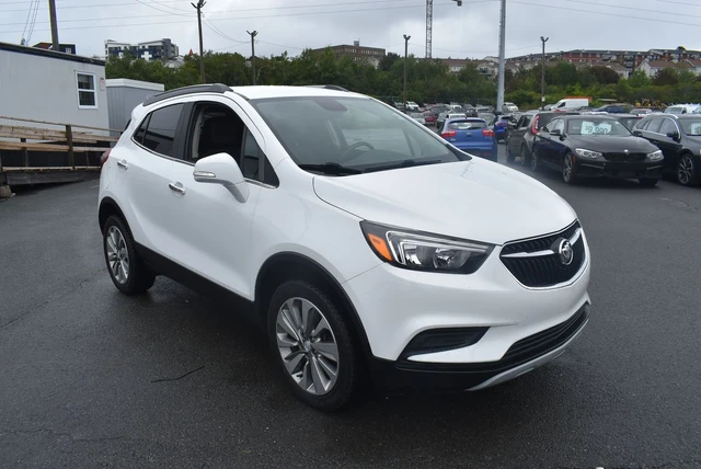 2017 Buick Encore Preferred, bílá, 127 469 km, dovoz Kanada — foto 5 z 8