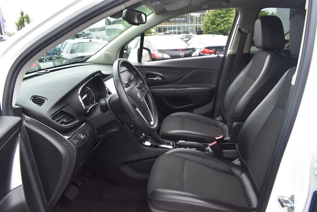 2017 Buick Encore Preferred, bílá, 127 469 km, dovoz Kanada — foto 7 z 8