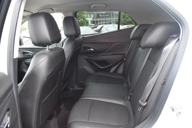 2017 Buick Encore Preferred, bílá, 127 469 km, dovoz Kanada — foto 8 z 8
