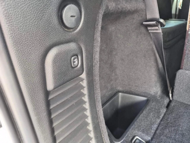 2024 Dodge Durango R/T, bílá, 92 058 km, dovoz Kanada — foto 9 z 20