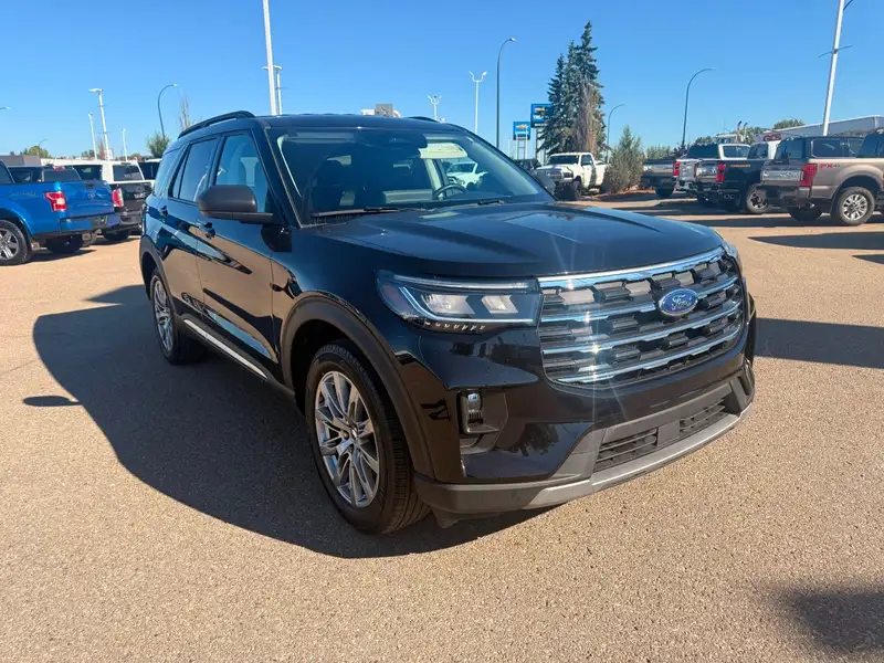 2025 Ford Explorer Active, černá, 30 158 km, dovoz Kanada — foto 3 z 12