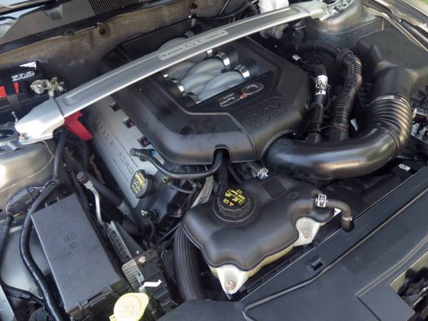 2011 Ford, dovoz USA — foto 7 z 12