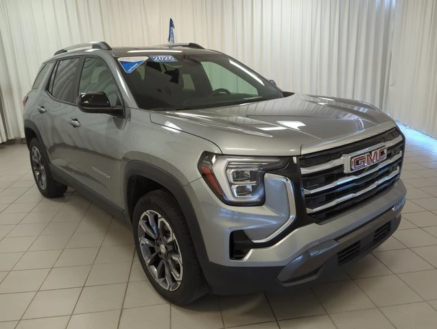 2026 GMC Terrain AWD Elevation, šedá, 46 764 km, dovoz Kanada — foto 2 z 20