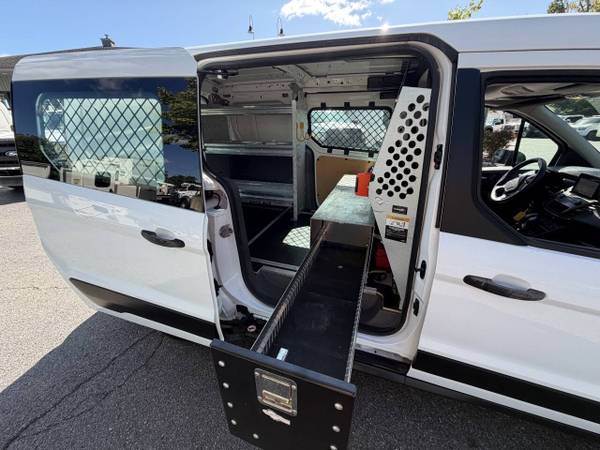 2019 Ford, dovoz USA — foto 5 z 12