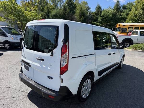 2019 Ford, dovoz USA — foto 7 z 12