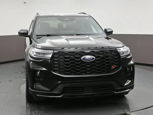 2025 Ford Explorer ST, černá, 48 193 km, dovoz Kanada — foto 2 z 20