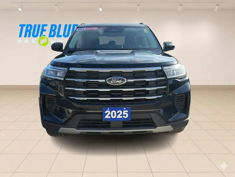 2025 Ford Explorer Active | 3 ROWS !! |, černá, 71 581 km, dovoz Kanada — foto 8 z 12