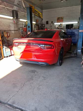 2017 Dodge, dovoz USA — foto 5 z 5