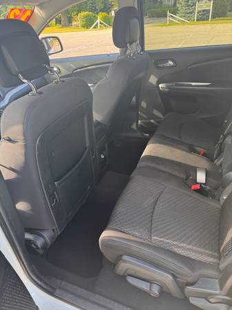 2012 Dodge, dovoz USA — foto 12 z 12