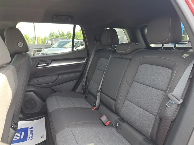 2027 GMC Terrain Elevation, červená, dovoz Kanada — foto 8 z 20