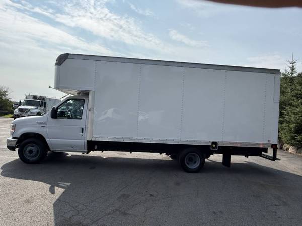 2019 Ford, dovoz USA — foto 5 z 12