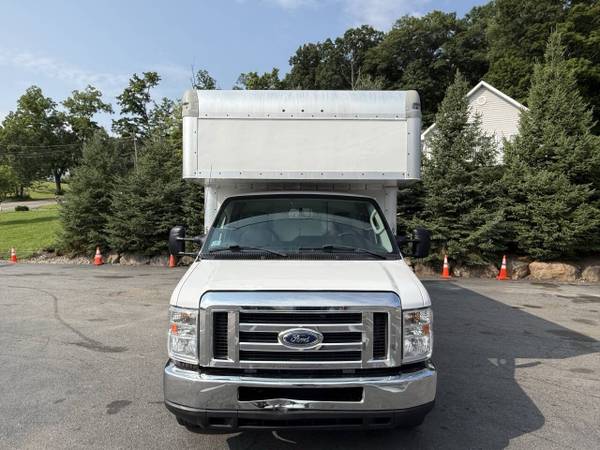 2019 Ford, dovoz USA — foto 7 z 12