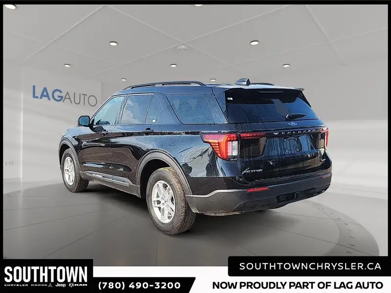 2025 Ford Explorer Active, černá, 67 180 km, dovoz Kanada — foto 4 z 12