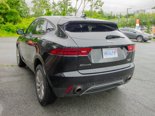 2018 Jaguar E Pace S, černá, 1 km, dovoz Kanada — foto 4 z 20