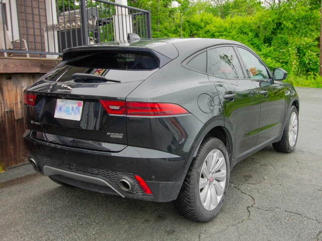 2018 Jaguar E Pace S, černá, 1 km, dovoz Kanada — foto 7 z 20