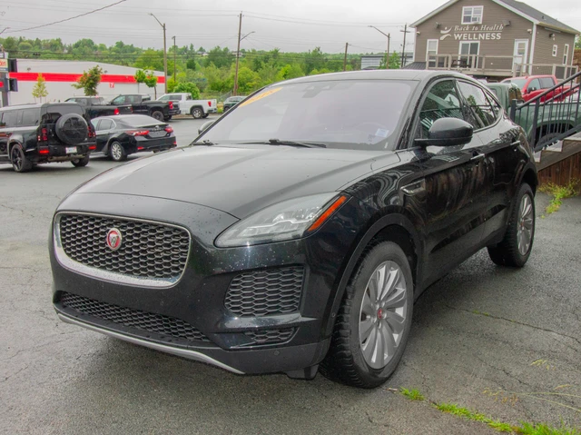 2018 Jaguar E Pace S, černá, 1 km, dovoz Kanada — foto 8 z 20