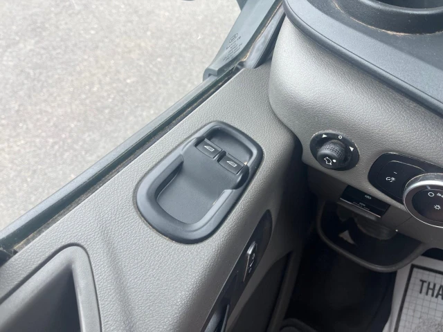 2023 Ford Transit Other, bílá, 101 677 km, dovoz Kanada — foto 12 z 16