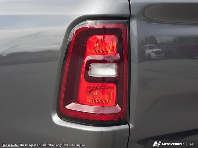 2026 RAM 1500 Express, šedá, 22 km, dovoz Kanada — foto 10 z 20