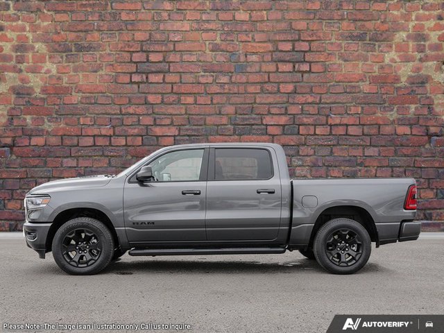 2026 RAM 1500 Express, šedá, 22 km, dovoz Kanada — foto 3 z 20