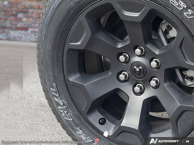 2026 RAM 1500 Express, šedá, 22 km, dovoz Kanada — foto 7 z 20