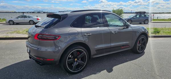 2016 Porsche, dovoz USA — foto 3 z 12