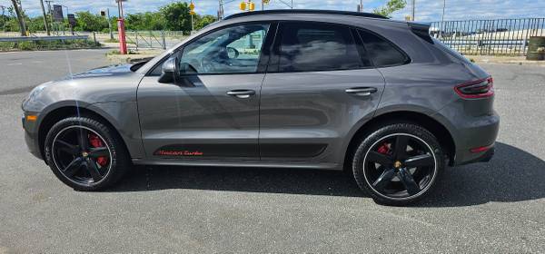 2016 Porsche, dovoz USA — foto 5 z 12