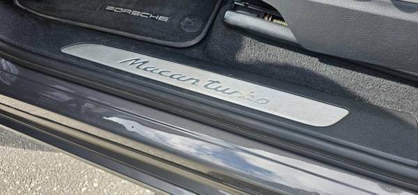 2016 Porsche, dovoz USA — foto 9 z 12