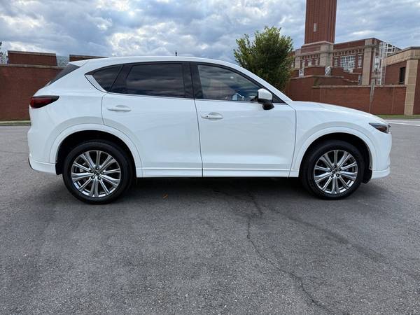 2022 Mazda, dovoz USA — foto 5 z 12