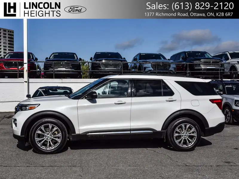 2023 Ford Explorer, bílá, 72 500 km, dovoz Kanada — foto 3 z 12