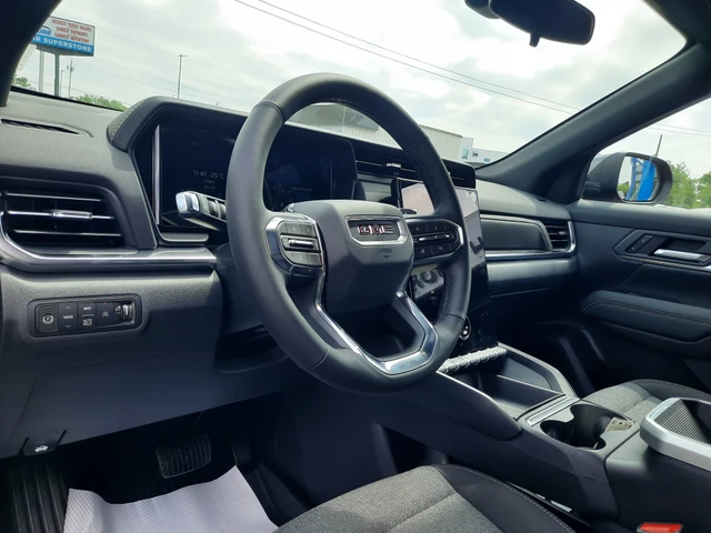 2027 GMC Terrain Elevation, červená, dovoz Kanada — foto 2 z 20