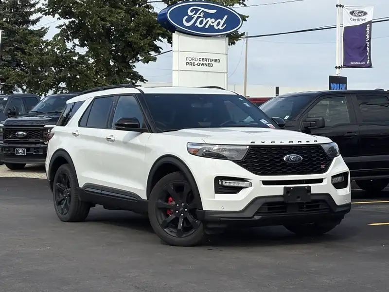 2023 Ford Explorer ST, bílá, 45 441 km, dovoz Kanada — foto 2 z 12