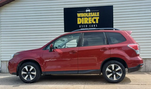 2017 Subaru Forester, červená, 212 902 km, dovoz Kanada — foto 3 z 11