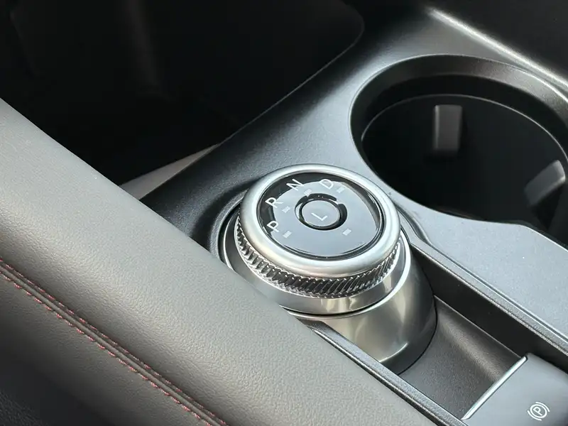 2027 Ford Explorer Active, šedá, 20 km, dovoz Kanada — foto 12 z 12