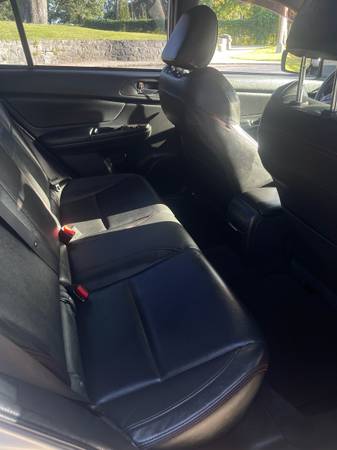 2017 Subaru, dovoz USA — foto 10 z 12