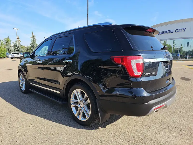 2017 Ford Explorer Limited, černá, 147 769 km, dovoz Kanada — foto 7 z 12