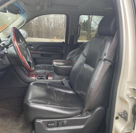 2012 Cadillac, dovoz USA — foto 6 z 12